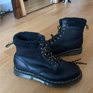Dr. Martens 1460 Collar Martin Boots